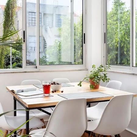 Apartment Plum Guide - Amajito Lisbon